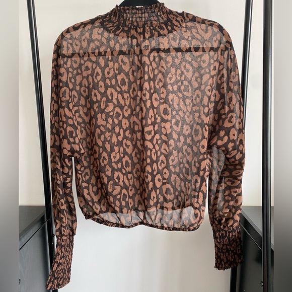 Dynamite Sheer Top - Picture 3 of 3